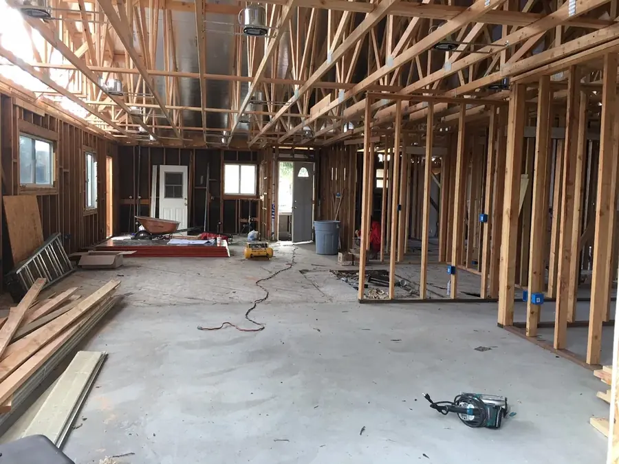 Slab floor dried after a slab leak in Pasadena